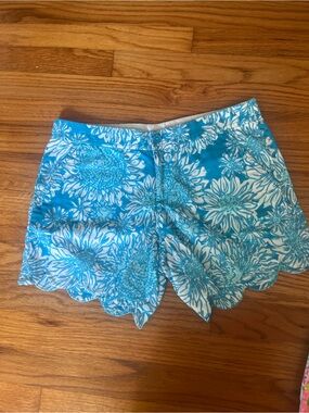 Lilly Pulitzer Shorts Size 2